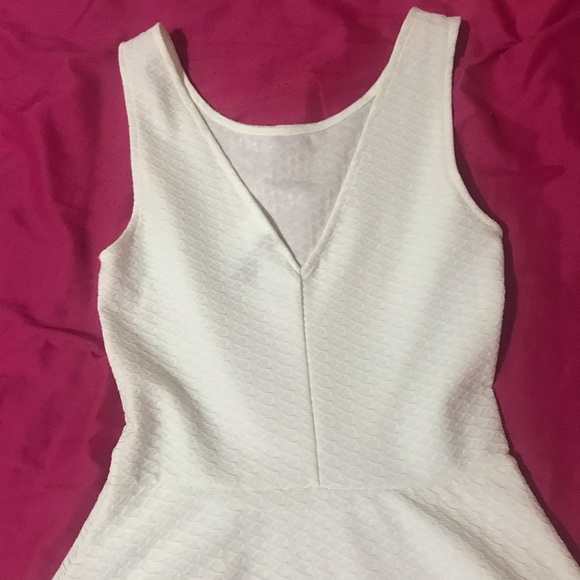 White Flowy Dress - Picture 3 of 4